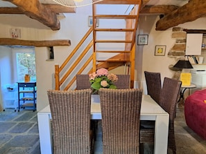 獨棟房屋 | 用餐區