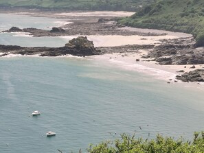 House | View from property - Granite Stone House - Guimaec (Guimaec)