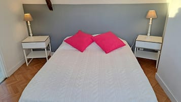 House | 2 bedrooms, individually furnished