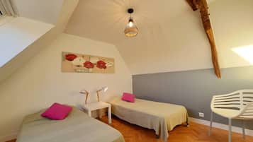 House | 2 bilik tidur, dilengkapkan perabot secara berasingan