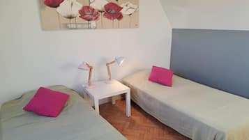 Rumah | 2 kamar tidur dan dilengkapi dengan perabotan berbeda-beda