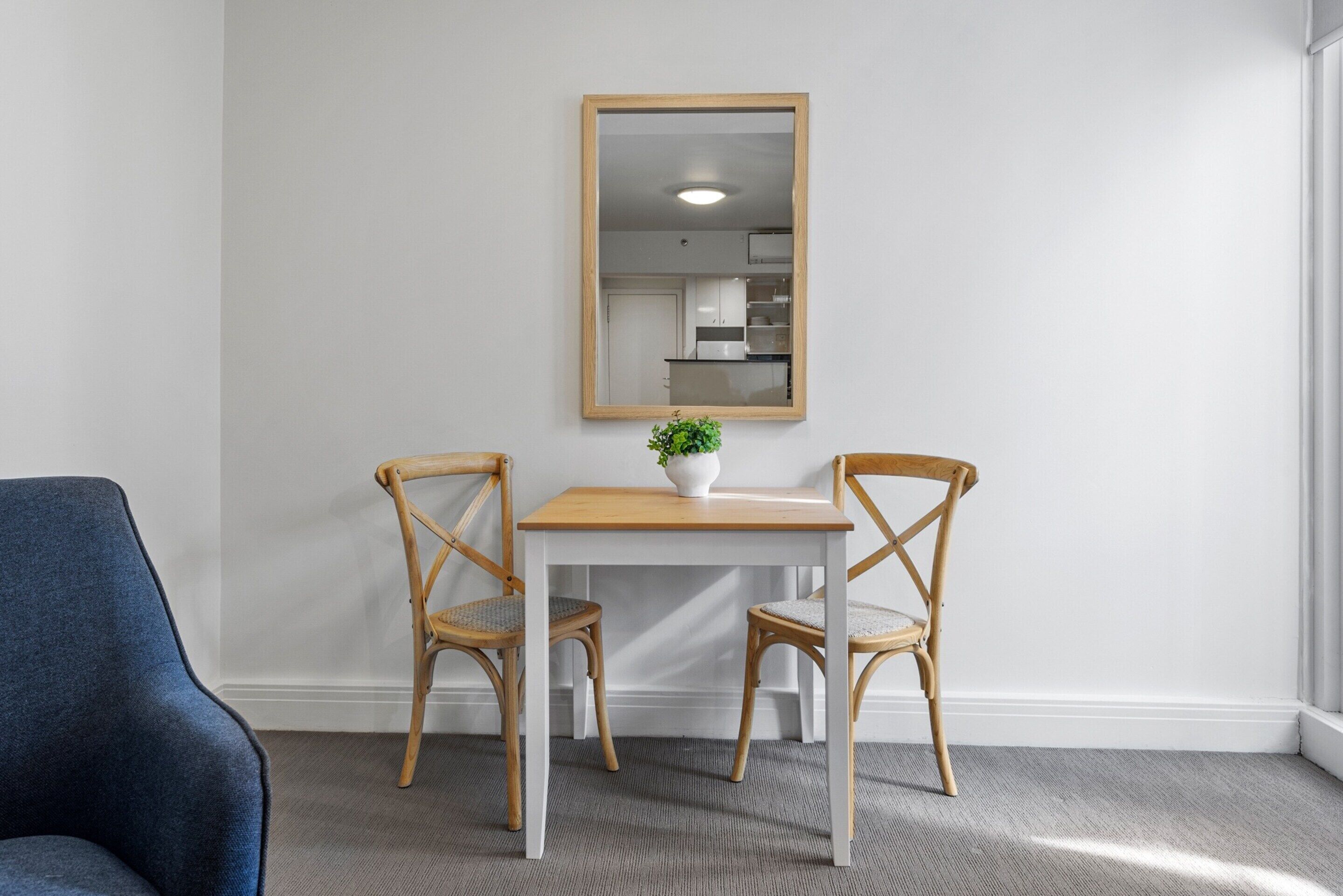 Apartment | Dining