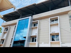 House | Bahagian luar