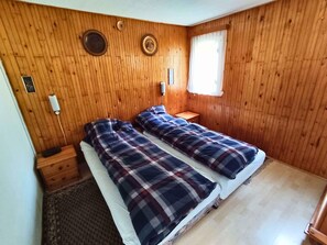 House | 2 bedrooms, individually furnished - Holiday Home in Leanyfalu With Terrace (Leanyfalu)