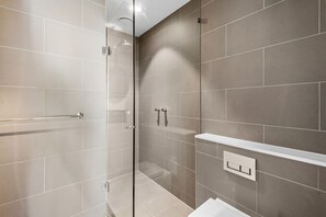 Apartment | Bathroom | Hair dryer, towels, soap, shampoo - Elegant 2-bed Apartment With Expansive City Views (Melbourne)