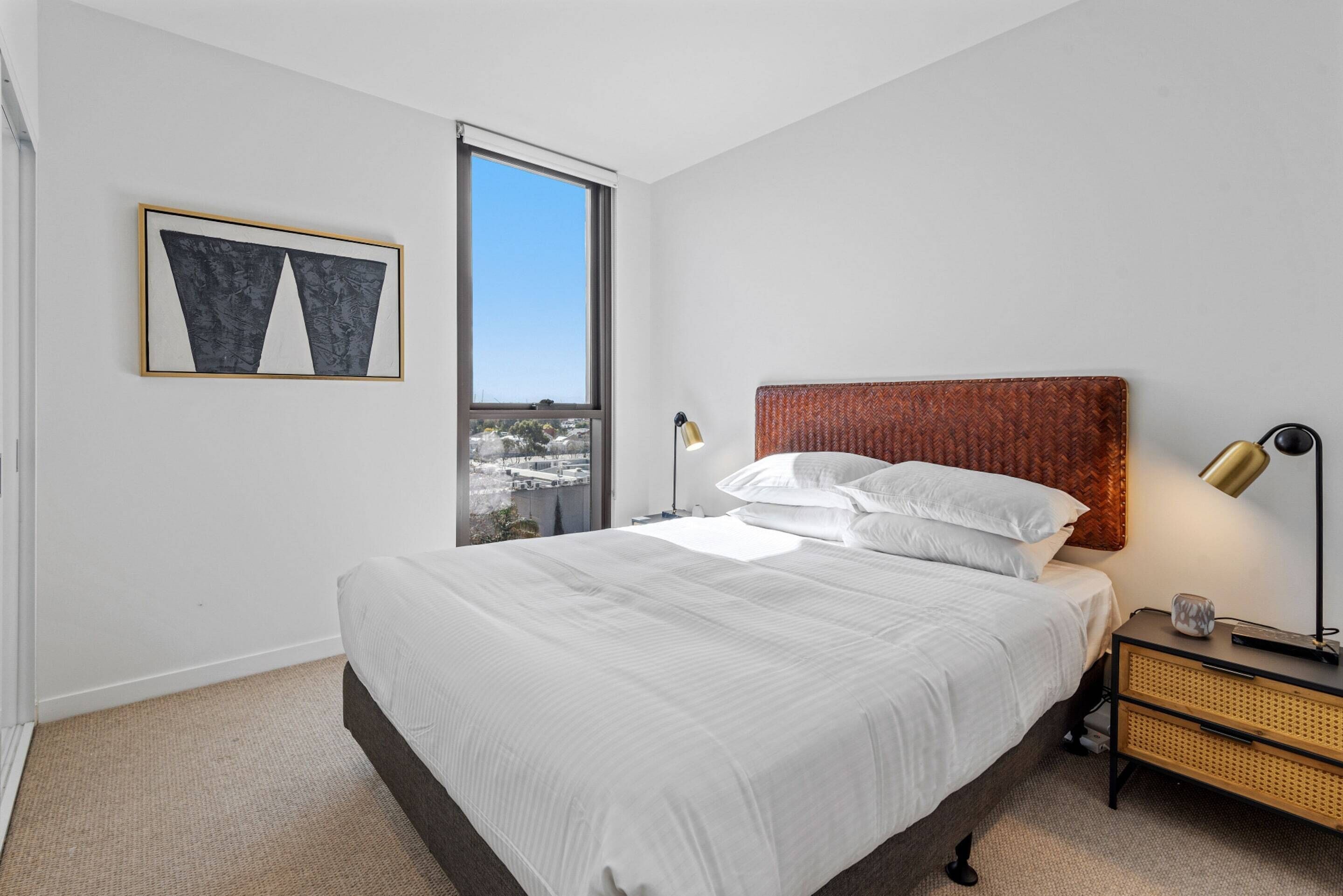 2 bedrooms, iron/ironing board, bed sheets