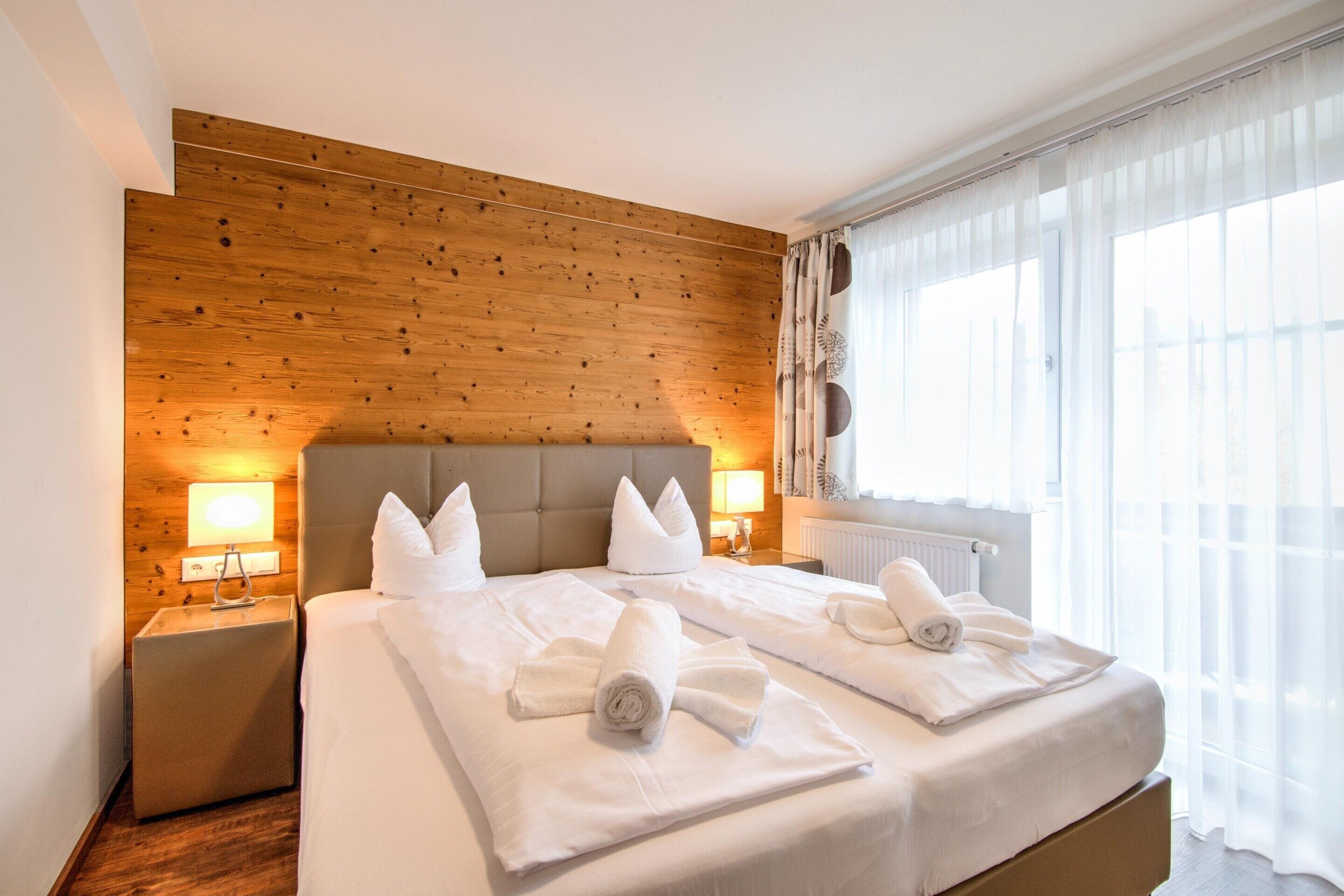 Apartment | 3 bedrooms, bed sheets
