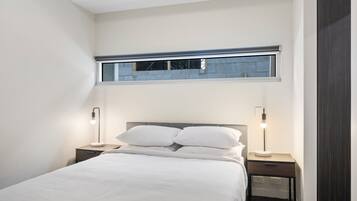 Apartment | 1 bedroom, iron/ironing board, bed sheets