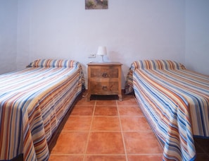 Apartment | 3 bilik tidur, cadar katil 