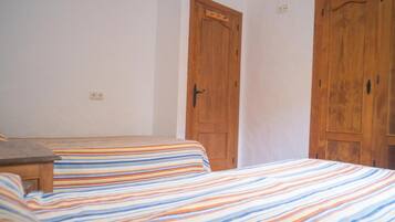 Apartment | 3 bedrooms, bed sheets
