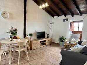 House | Living room - Sofia House With Pool in Granadilla de Abona (Granadilla de Abona)