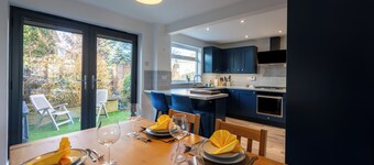 2 bed home in quiet Harrogate suburb