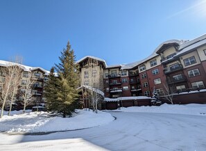 Exterior - Ski-In/Ski-Out 1BR at Granby Ranch · Lift Steps Away (Granby)