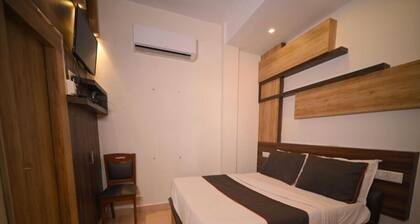 Collection O Karimbankuthu Waterfalls