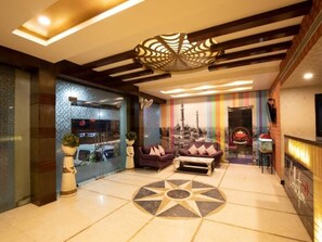 House | Reception - Collection O Karimbankuthu Waterfalls (Idukki)