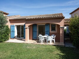 Villa | Exterior