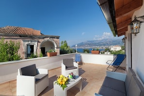 APT 6  - Family Suite, terrace, sea view | Terrace/patio