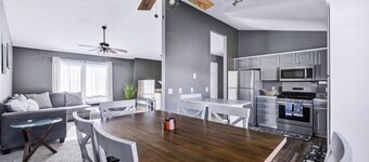 Spacious 4-bedroom house in adorable Omaha with comfort