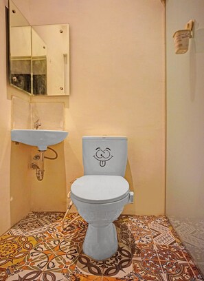 Bathroom - Hotel M2m Transient House (Tagbilaran)