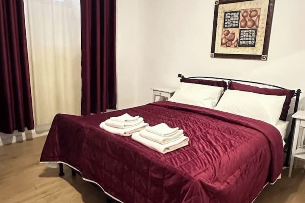 Bügeleisen/Bügelbrett, kostenloses WLAN, Bettwäsche