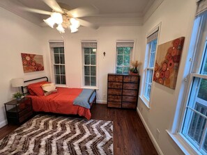 3 habitaciones, tabla de planchar con plancha y wifi gratis