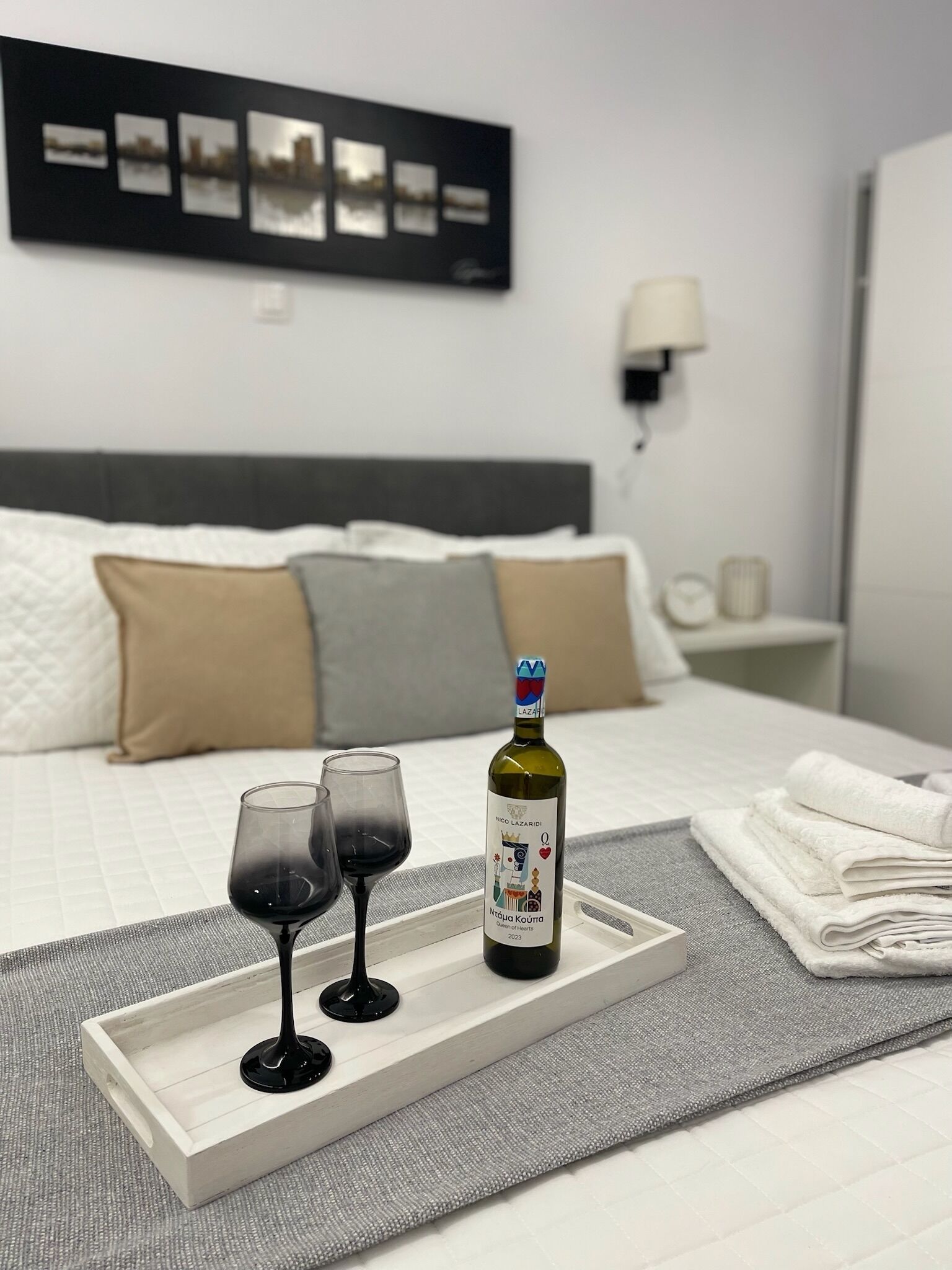 2 Schlafzimmer, Zimmersafe, Schreibtisch, Bügeleisen/Bügelbrett