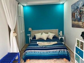 مكواة/لوح كي وواي فاي مجانًا وملاءات أسرّة