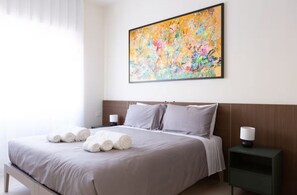 Iron/ironing board, travel cot, free WiFi, bed sheets