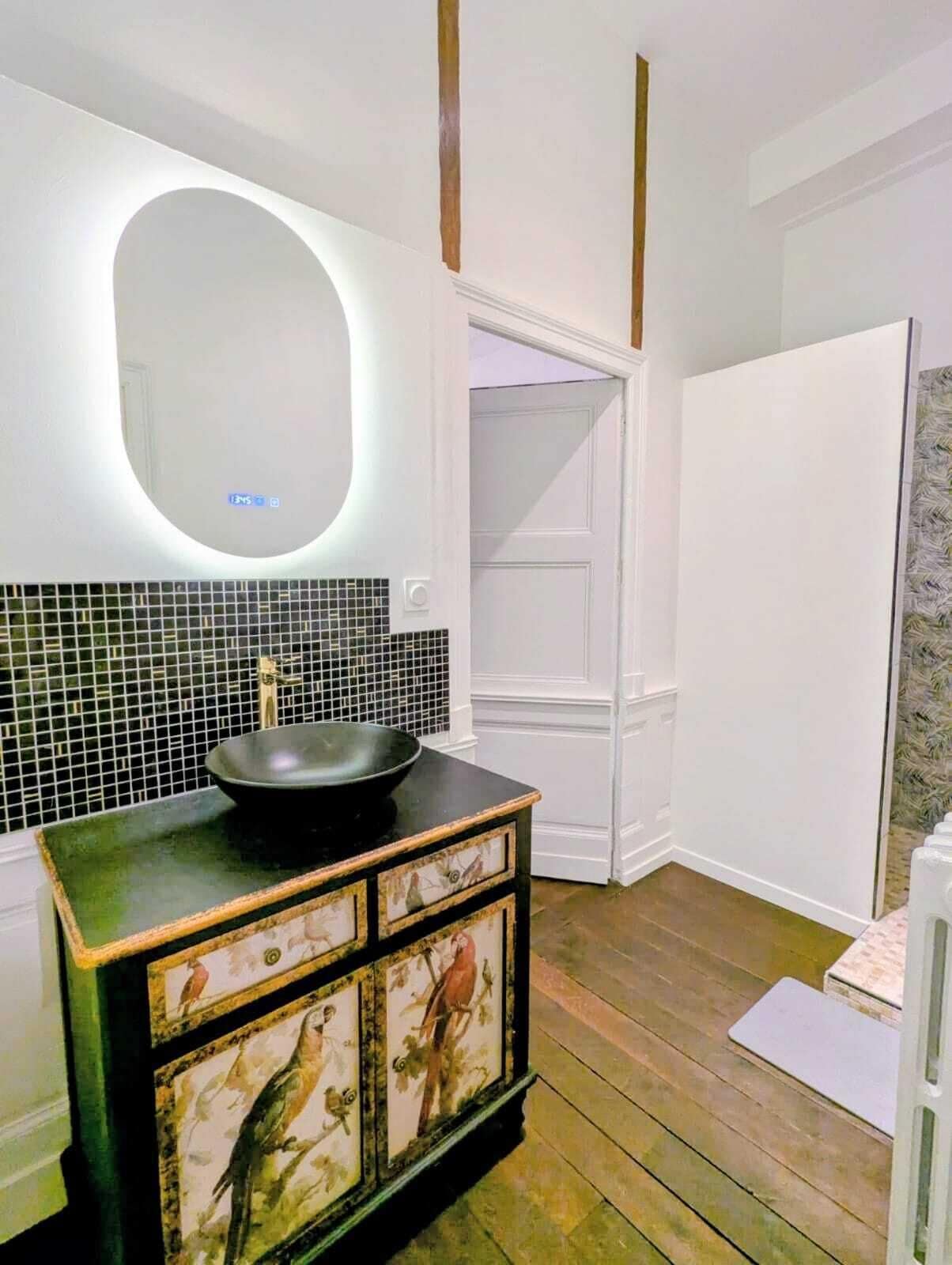Deluxe Suite | Bathroom