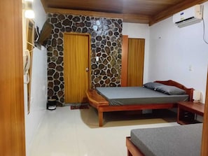 Deluxe Studio Suite | Free WiFi, bed sheets - oyo187 Rose Ros Place Budget HotelResort (Santo Tomas)