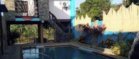 Fachada da propriedade