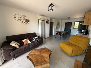 Living area - Apartment in Furiani close to all amenities (Furiani)
