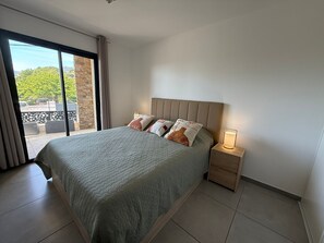 1 bedroom, iron/ironing board, WiFi, bed sheets - Apartment in Furiani close to all amenities (Furiani)