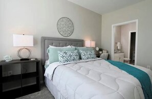 2 Schlafzimmer, Schreibtisch, Bügeleisen/Bügelbrett, kostenloses WLAN