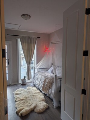 Fer et planche à repasser, Wi-Fi, draps fournis