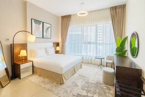 Iron/ironing board, WiFi, bed sheets - Luxury 2BR Apartment Near World Trade Centre ALK4 (Dubai)