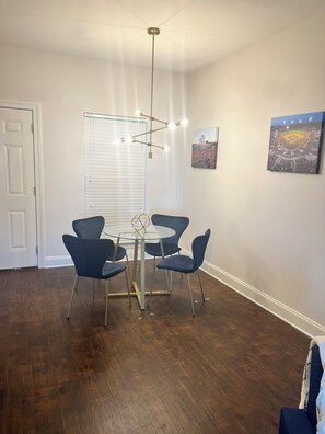 Dining - 4-bedroom condo with AC in delightful Oxford!  All bedrooms have private baths! (Oxford)