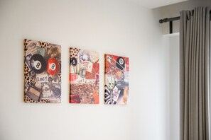 Interior detail - 2 Bed, modern, stylish city centre apartment (Manchester)