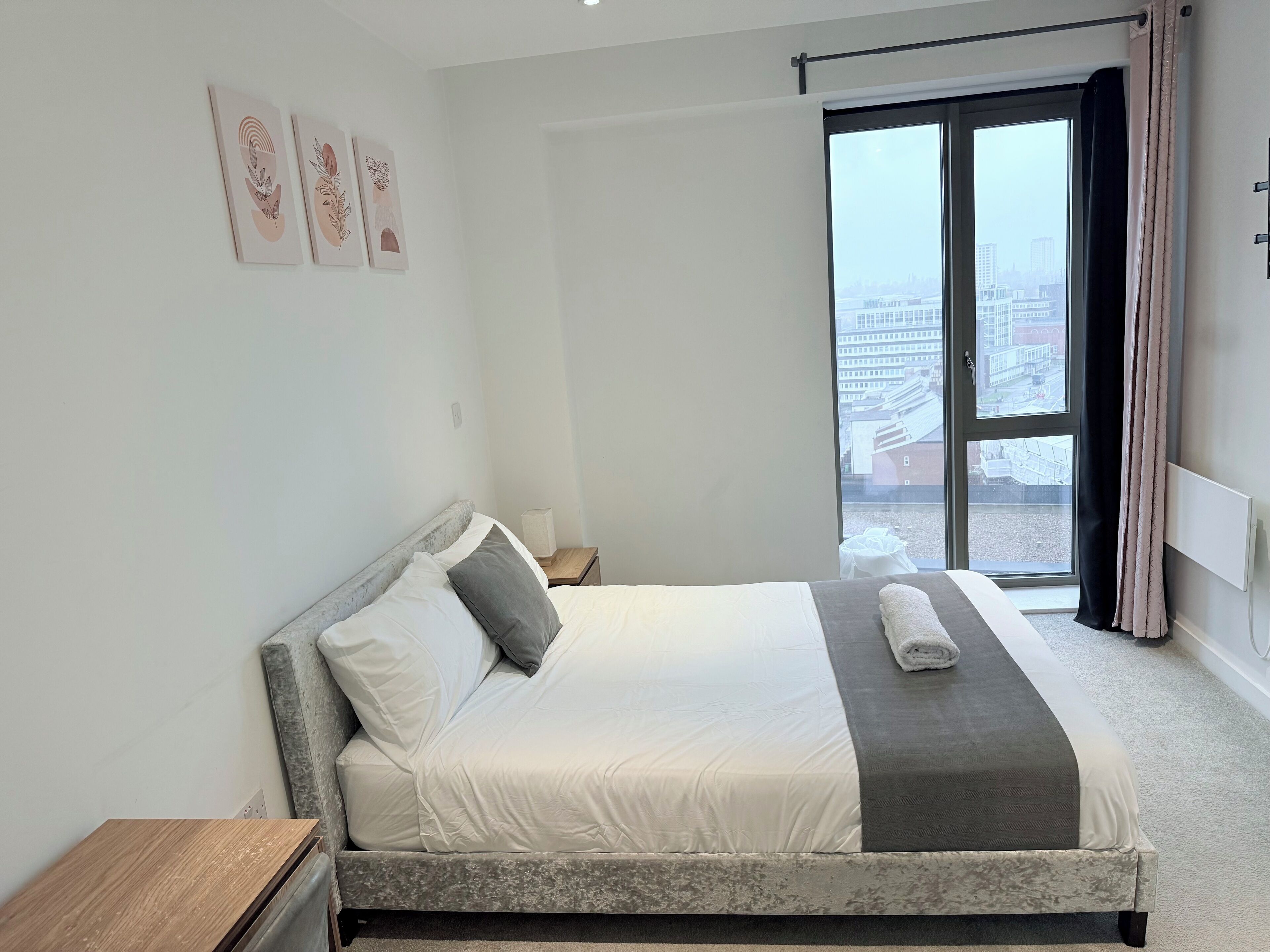 2 Schlafzimmer, Schreibtisch, Bügeleisen/Bügelbrett, WLAN