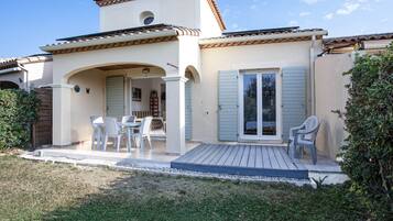 Villa | Outdoor dining