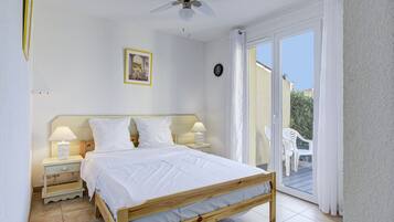Villa | 2 bedrooms, iron/ironing board