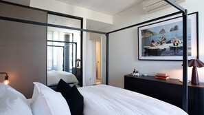 2 habitaciones, escritorio, tabla de planchar con plancha y wifi gratis 