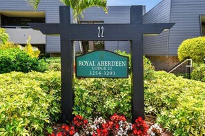 Exterior detail - Beautiful One room condo with AC in charming Innisbrook Resort (Palm Harbor)