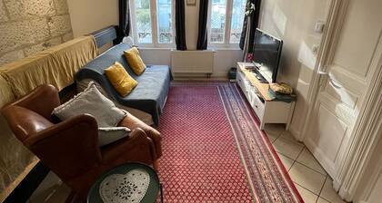 Maison tranquille en centre ville, parking reservé