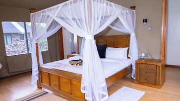 Telttamajoitus, patio | Työpöytä, kannettavalle tietokoneelle sopiva työtila