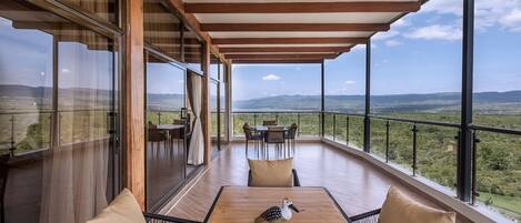 Luksusmökki, parveke, vuoristonäköala | Työpöytä, kannettavalle tietokoneelle sopiva työtila