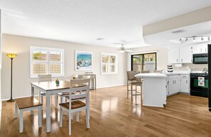 Microondas, horno, placa de cocina, lavavajillas