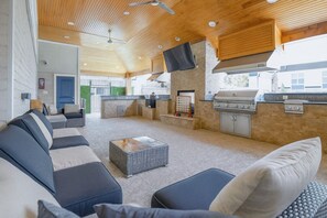 Interior - Stunning 1BR near @ TheHeights w/ BBQ, Gym+Pool (Houston)