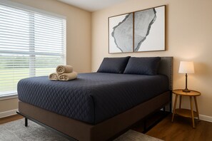 Schreibtisch, Bügeleisen/Bügelbrett, WLAN, Bettwäsche