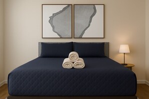 Desk, iron/ironing board, WiFi, bed sheets - Stunning 1BR near @ TheHeights w/ BBQ, Gym+Pool (Houston)